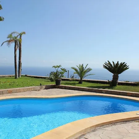 Con Piscina, Preciosas Vistas